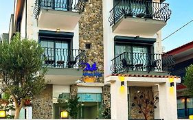 Dali Boutique Hotel